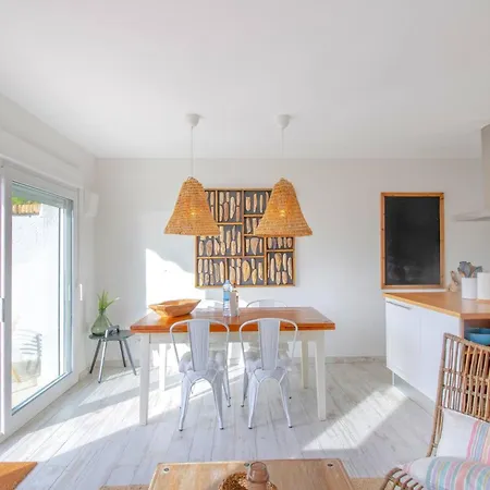 Holiday home Adosado Nidomar *
