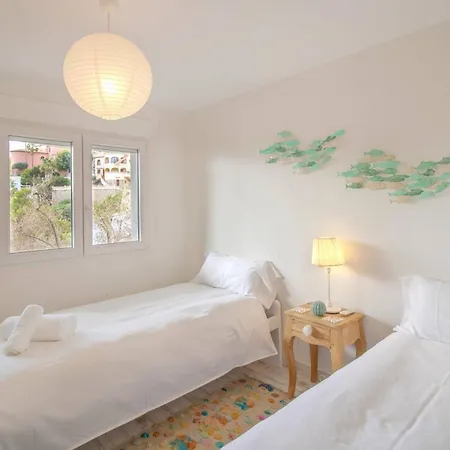 Holiday home Adosado Nidomar *