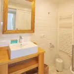 Adosado Nidomar خافييا